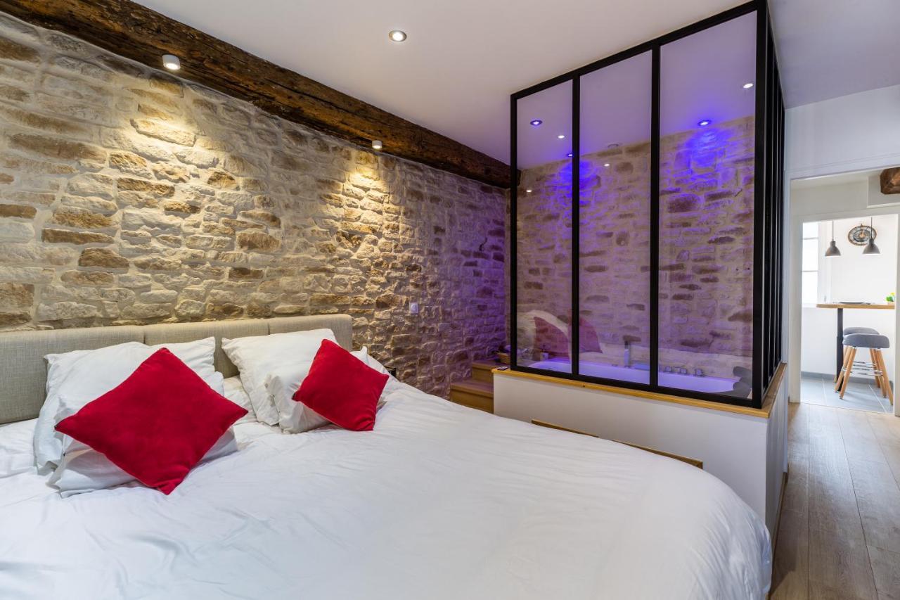Cocon A Bulles Chic Vue Cathedrale Avec Spa-Jacuzzi Chartres Eksteriør bilde