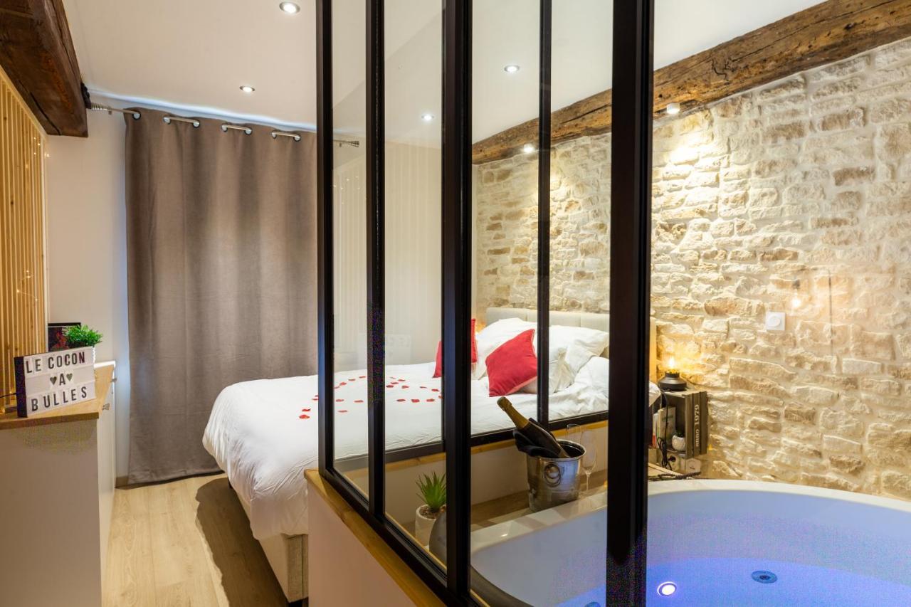 Cocon A Bulles Chic Vue Cathedrale Avec Spa-Jacuzzi Chartres Eksteriør bilde